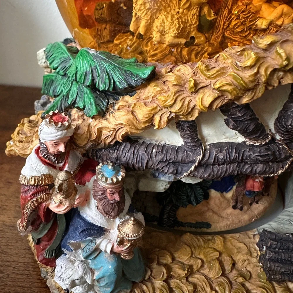 Vintage 1999 Grandeur Noel Musical Nativity Water Globe - 150mm Revolving Base